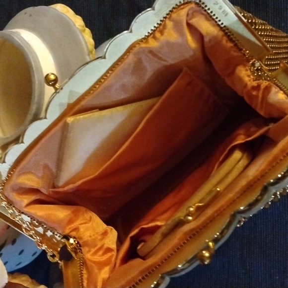 Vintage,Whiting&Davis # 2981,Gold Metallic Evening Bag with Mother of Pearl top. - Picture 11 of 16